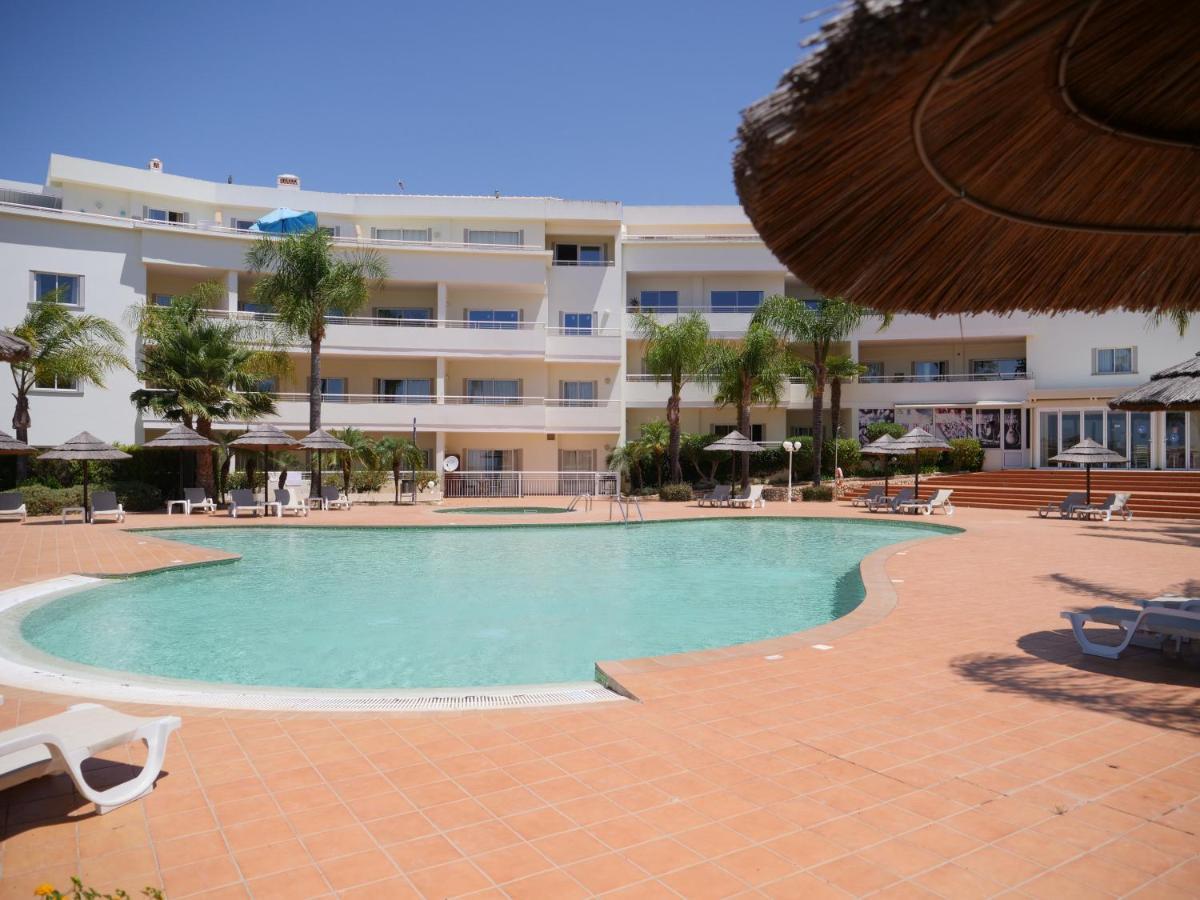 Spacious Apartment Near Porto De Mos Beach, Lagos. Екстер'єр фото